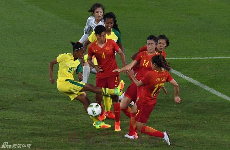 中国女足2-0击败南非 时隔2917天奥运会上再取胜